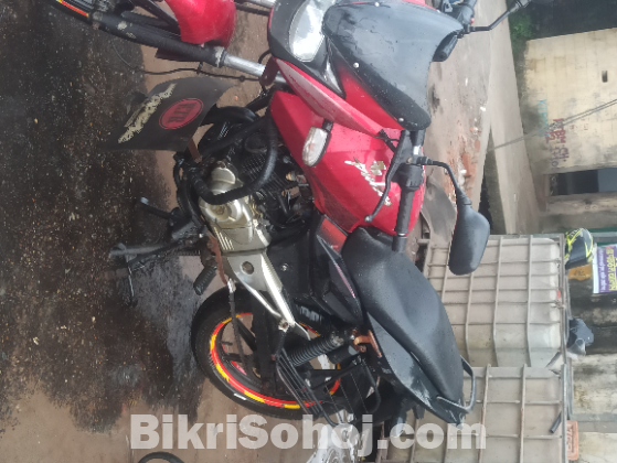 Pulsar 150cc 2 colours